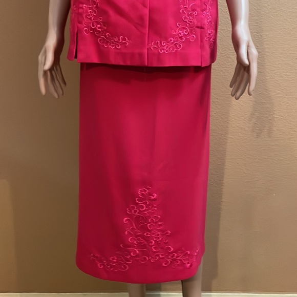 Pink Suit (2 pc) - Picture 4 of 16